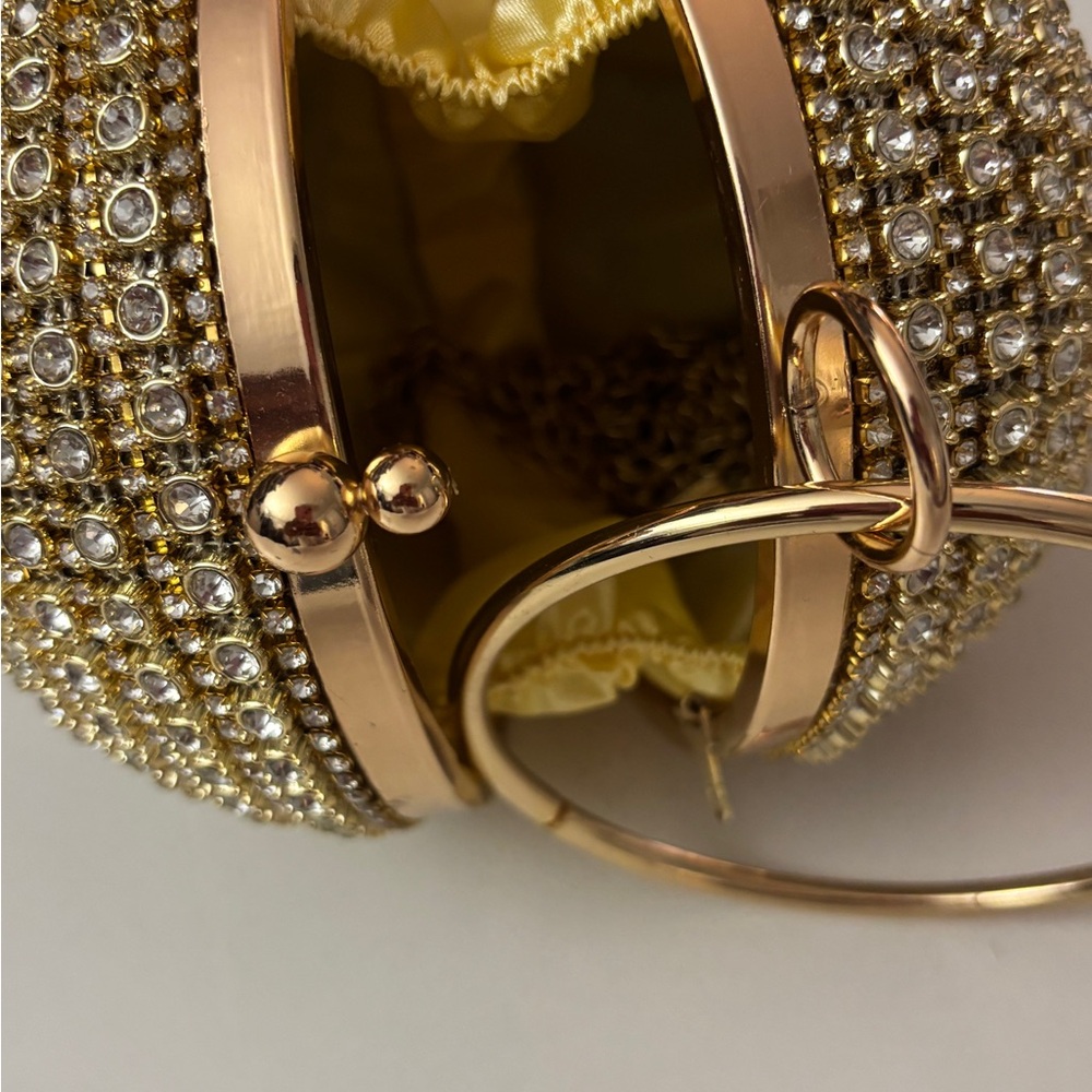 Elegant Gold Rhinestone Clutch - Picture 4 of 5